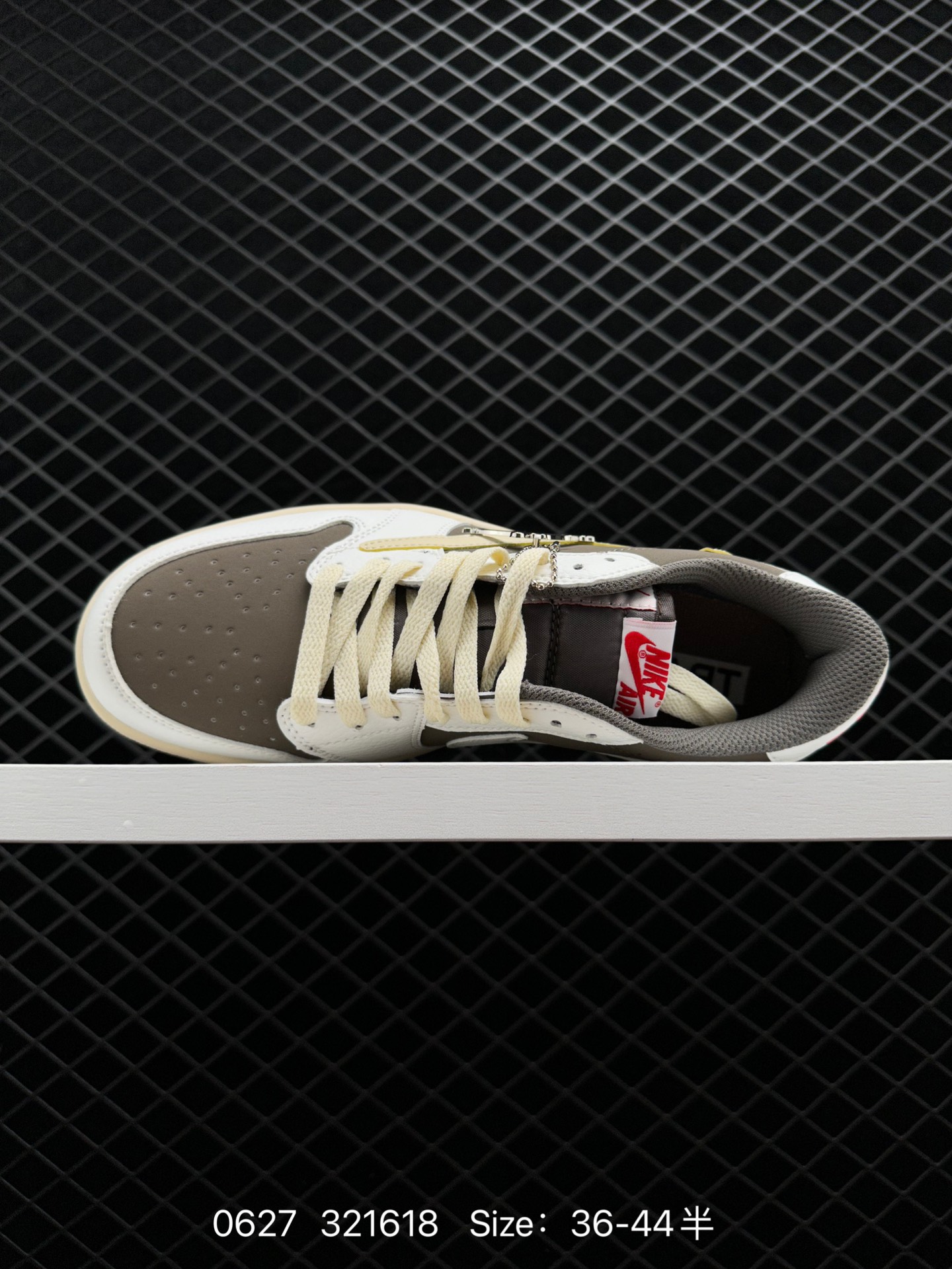 Travis Scott x Nike Air Jordan 1 Low OG